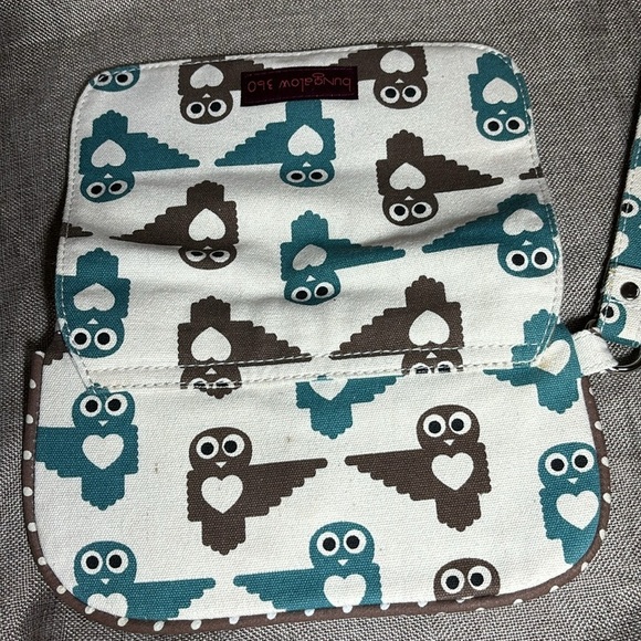 Bungalow 360 Wristlet Wallet Clutch Bag Owl - Picture 5 of 12